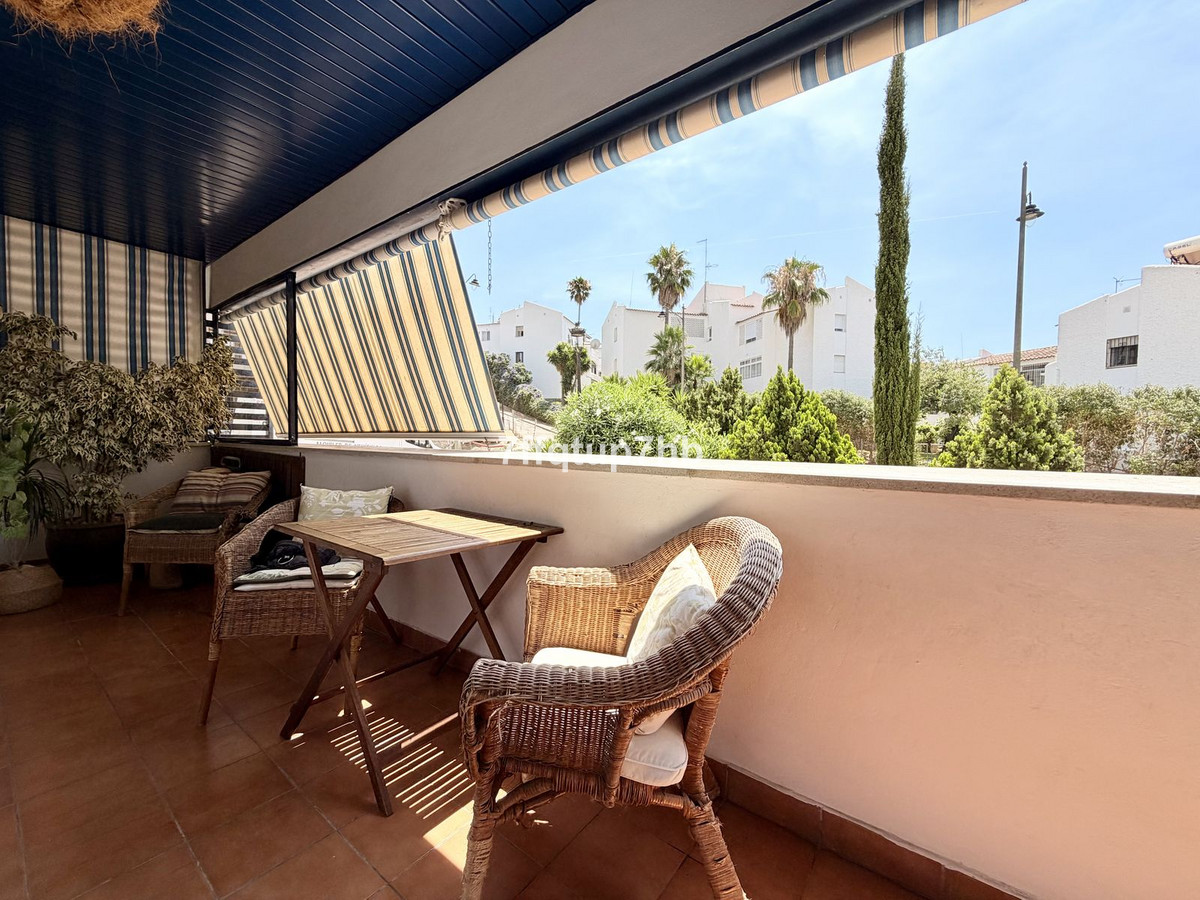 3 Bed Apartment for sale in Estepona Costa Del Sol, Málaga, Spain