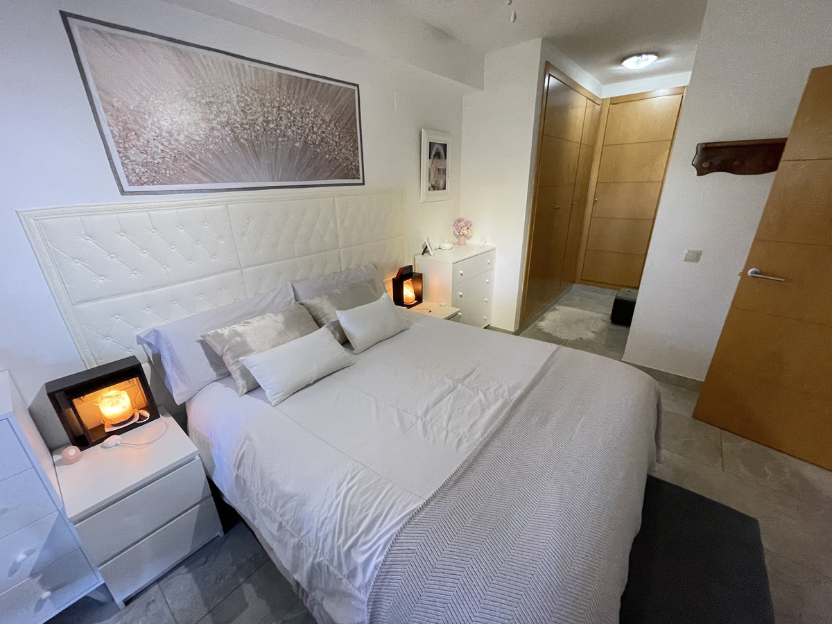 3 Bed Apartment for sale in Marbella Costa Del Sol, Málaga, Spain