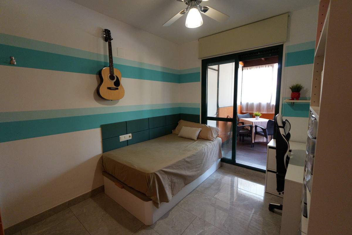 3 Bed Apartment for sale in Marbella Costa Del Sol, Málaga, Spain