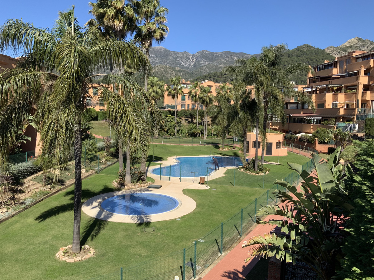 3 Bed Apartment for sale in Marbella Costa Del Sol, Málaga, Spain