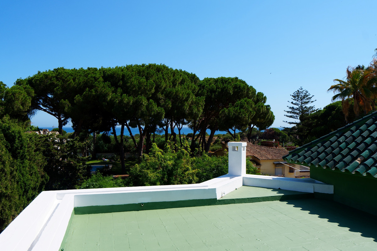 4 Bed Townhouse for sale in Las Chapas Costa Del Sol, Málaga, Spain