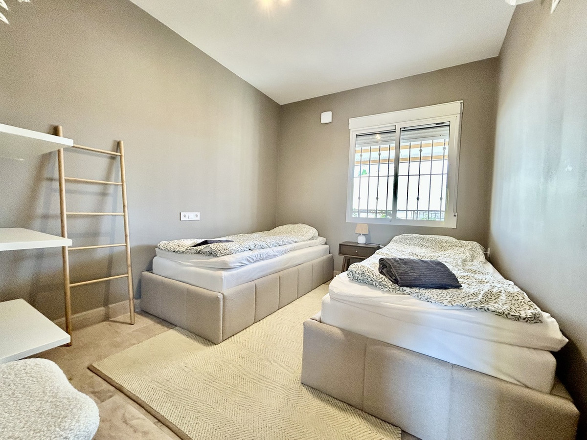 5 Bed Townhouse for sale in La Zenia Costa Blanca, Alicante, Spain