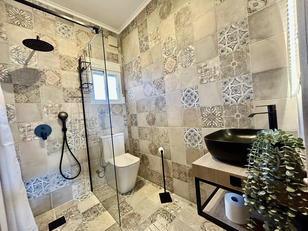5 Bed Townhouse for sale in La Zenia Costa Blanca, Alicante, Spain