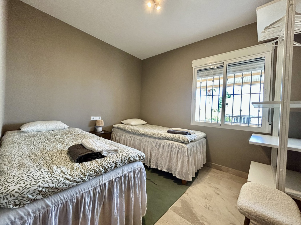 5 Bed Townhouse for sale in La Zenia Costa Blanca, Alicante, Spain