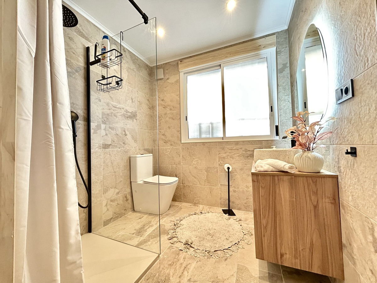 5 Bed Townhouse for sale in La Zenia Costa Blanca, Alicante, Spain