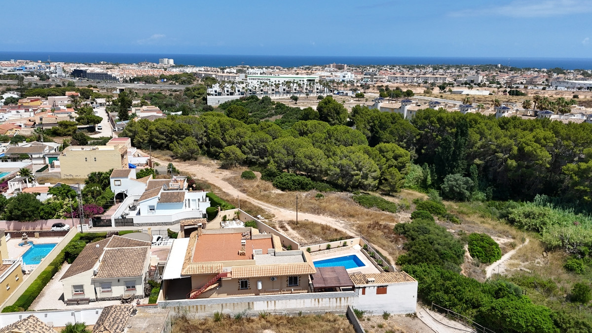 5 Bed Townhouse for sale in La Zenia Costa Blanca, Alicante, Spain