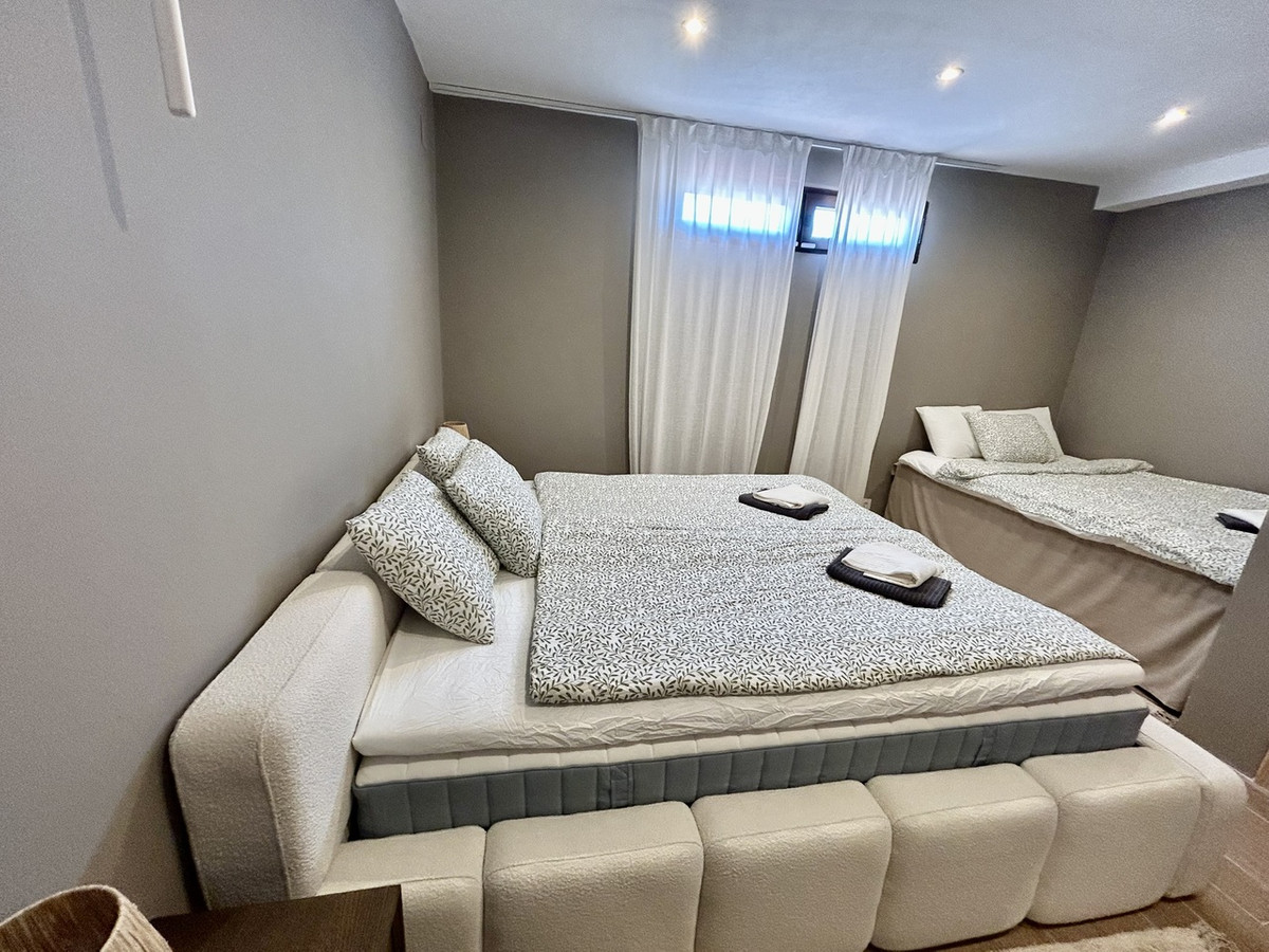 5 Bed Townhouse for sale in La Zenia Costa Blanca, Alicante, Spain