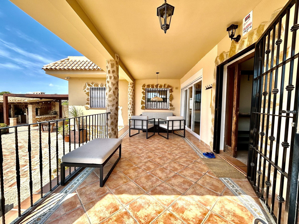 5 Bed Townhouse for sale in La Zenia Costa Blanca, Alicante, Spain