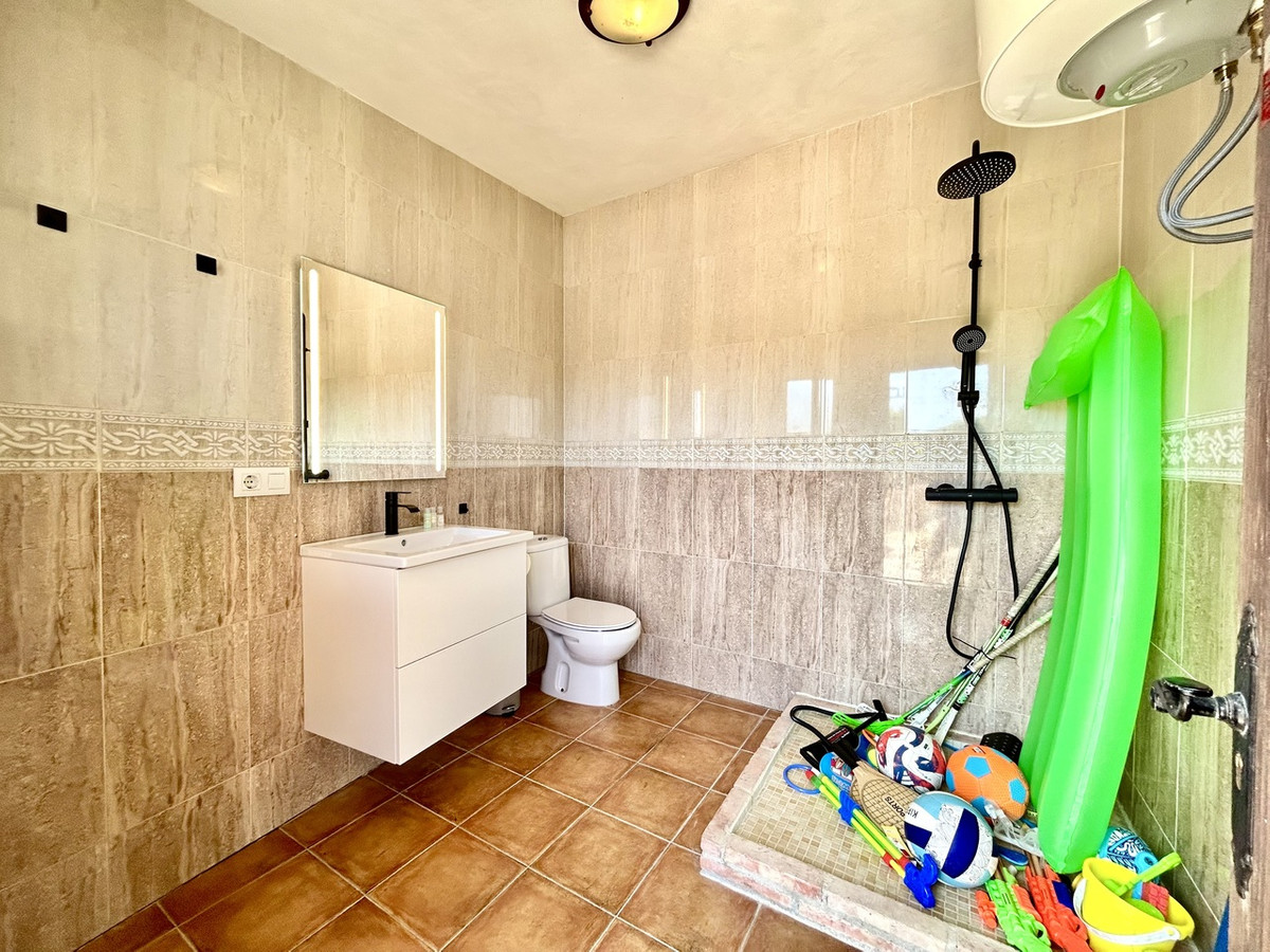 5 Bed Townhouse for sale in La Zenia Costa Blanca, Alicante, Spain