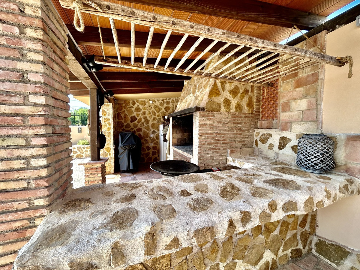 5 Bed Townhouse for sale in La Zenia Costa Blanca, Alicante, Spain