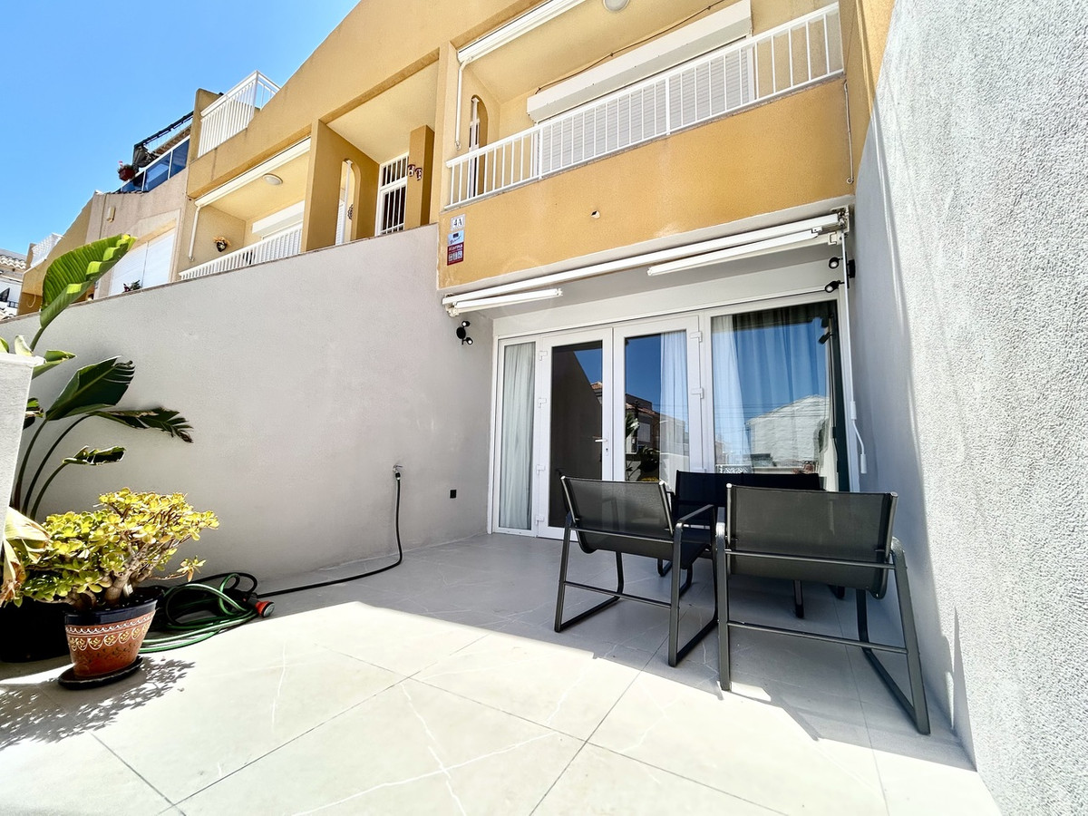 Se vende Apartamento Planta Baja de 2 dormitorios en Costa Blanca, Alicante, España