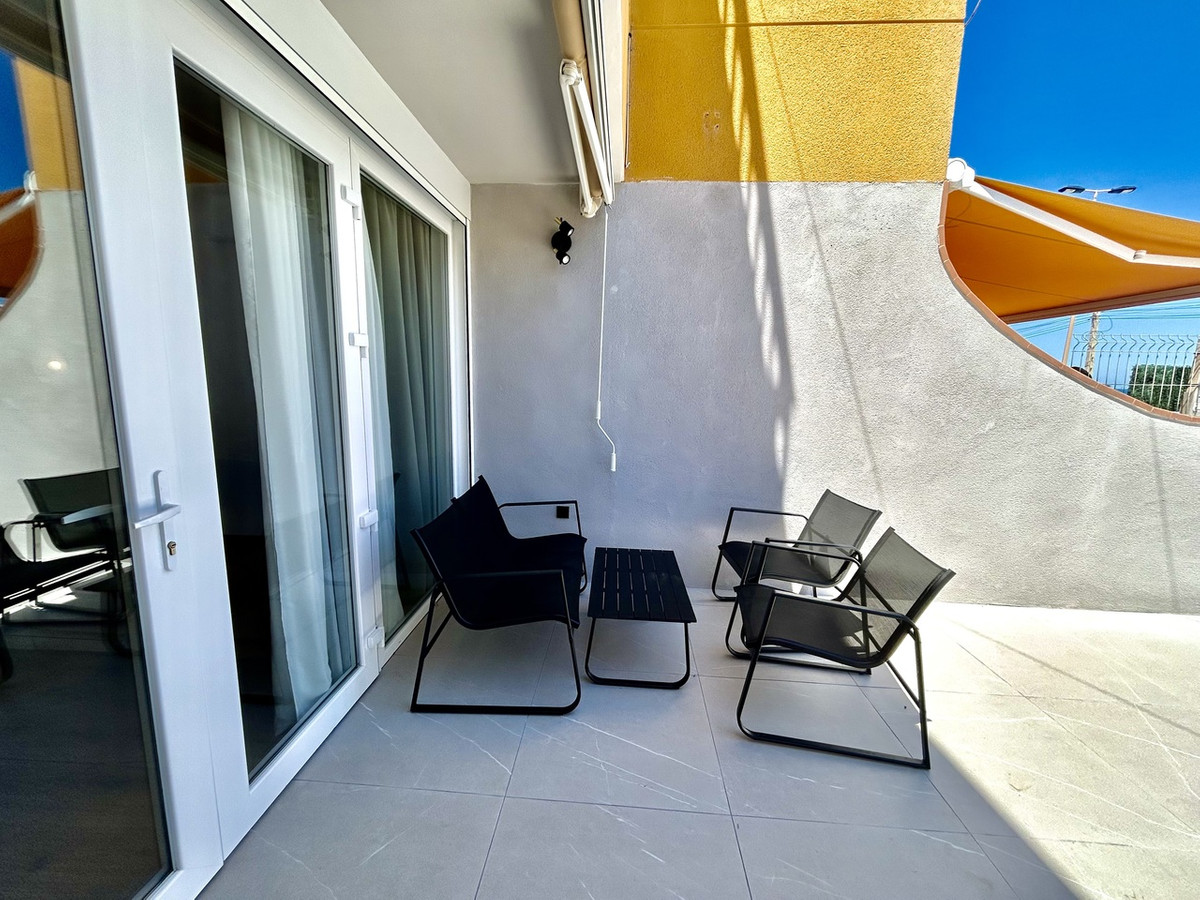 Se vende Apartamento Planta Baja de 2 dormitorios en Costa Blanca, Alicante, España