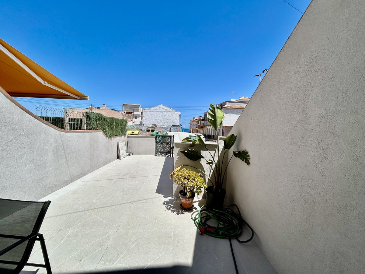 Se vende Apartamento Planta Baja de 2 dormitorios en Costa Blanca, Alicante, España