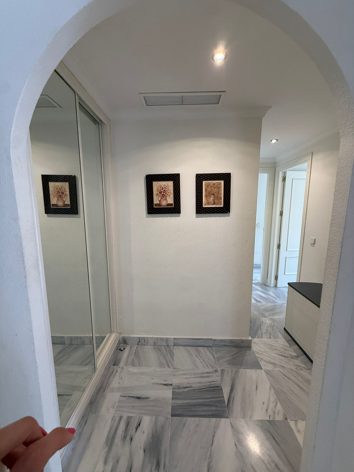 Se vende Apartamento Planta Media de 2 dormitorios en Costa Del Sol, Málaga, España