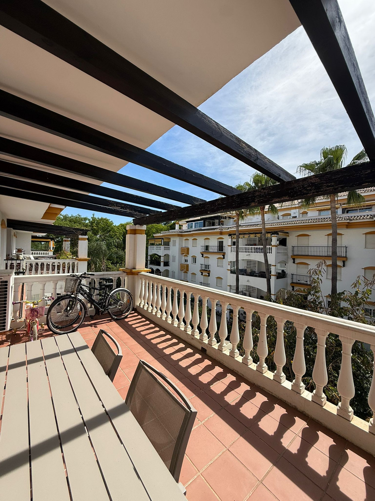 Se vende Apartamento Planta Media de 2 dormitorios en Costa Del Sol, Málaga, España