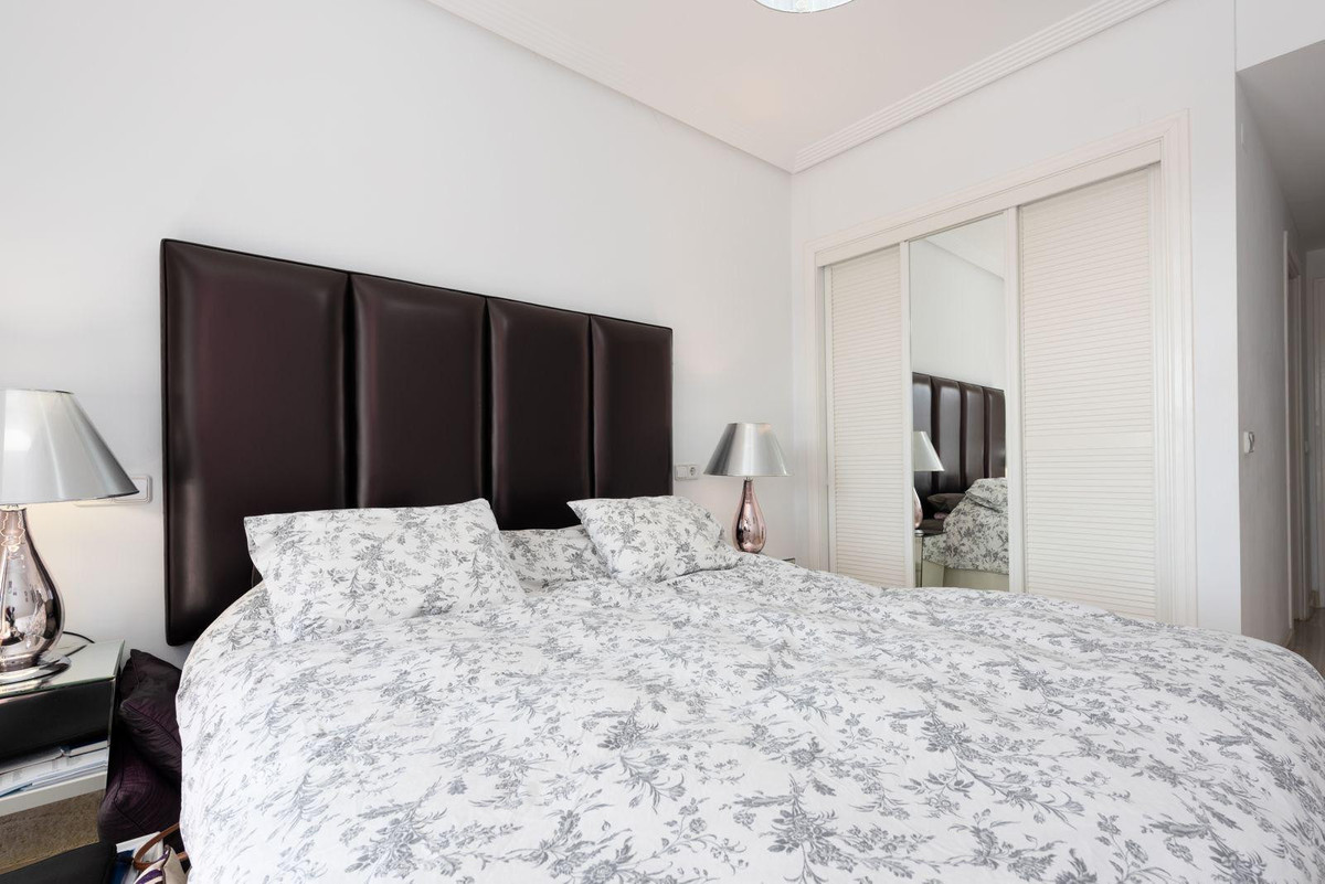Se vende Apartamento Planta Baja de 2 dormitorios en Costa Del Sol, Málaga, España