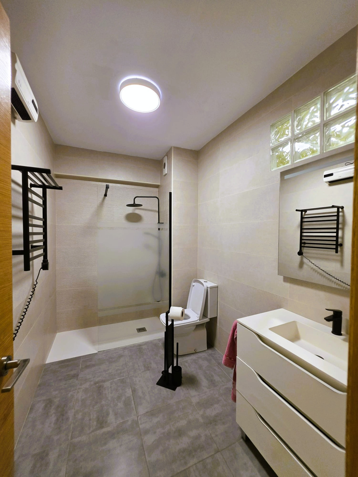 4 Bed Apartment for sale in Jalon Costa Blanca, Alicante, Spain