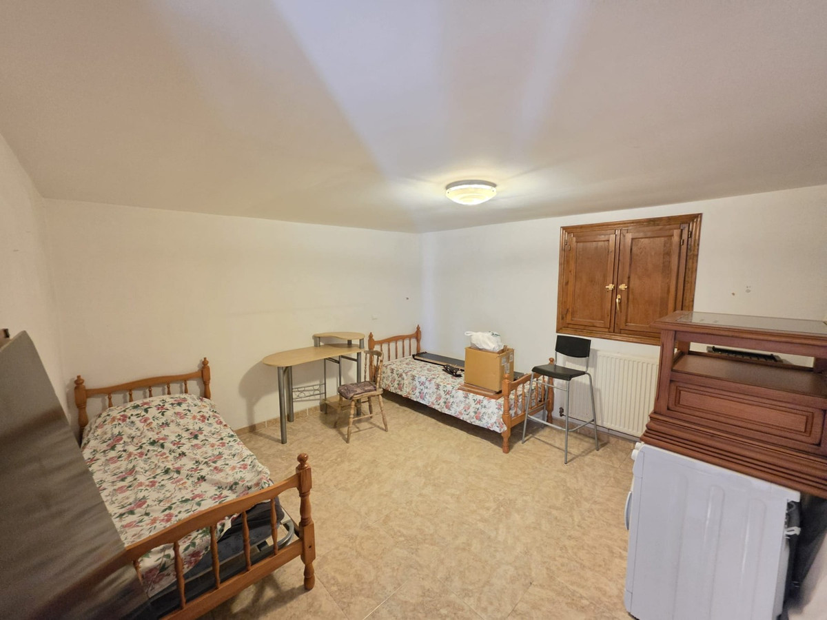 3 Bed Townhouse for sale in Monóvar Costa Blanca, Alicante, Spain