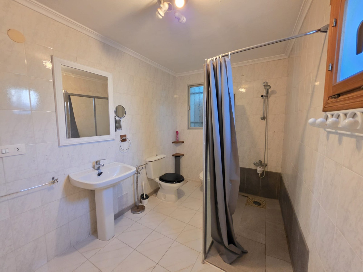 3 Bed Townhouse for sale in Monóvar Costa Blanca, Alicante, Spain