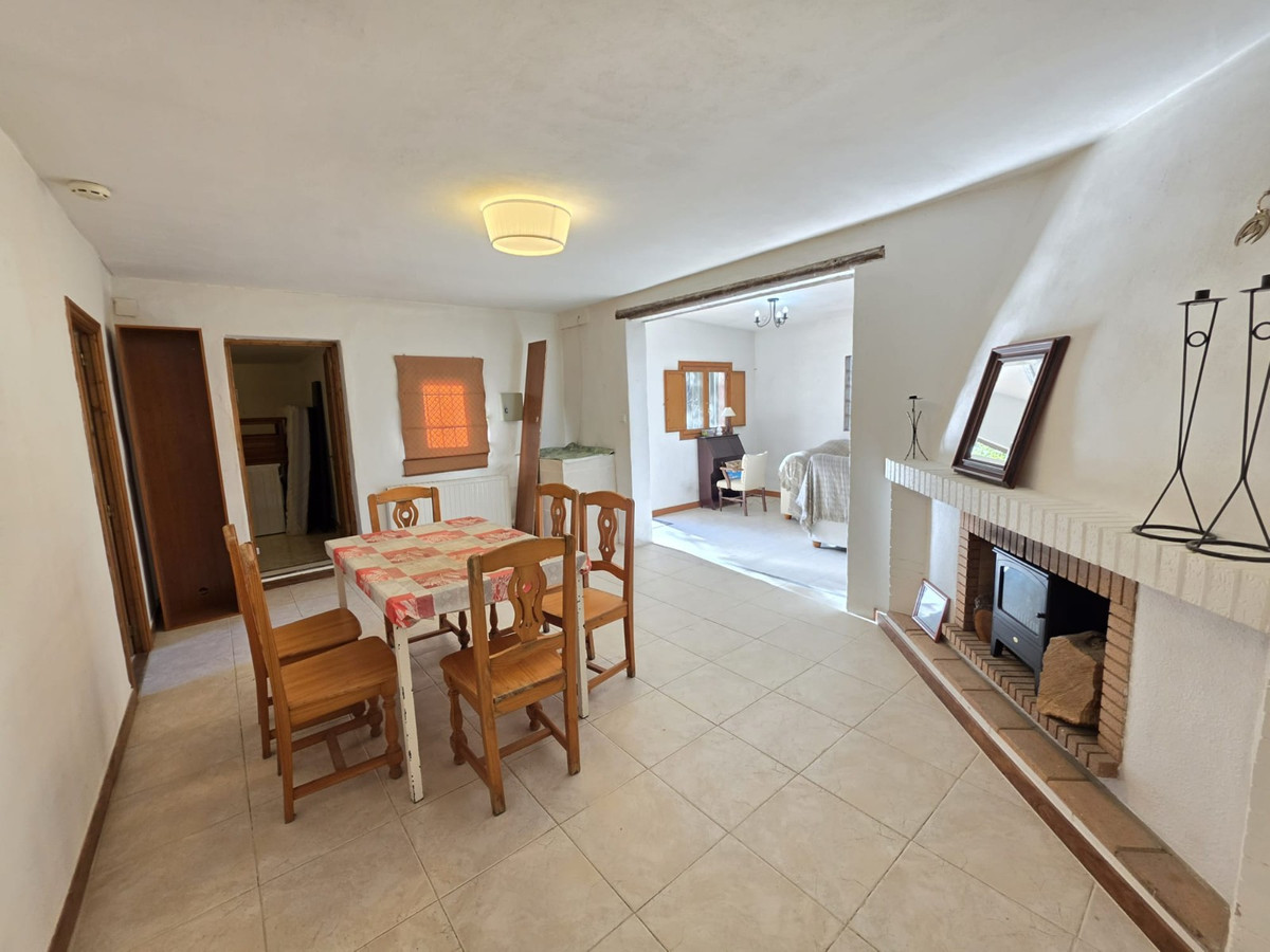 3 Bed Townhouse for sale in Monóvar Costa Blanca, Alicante, Spain