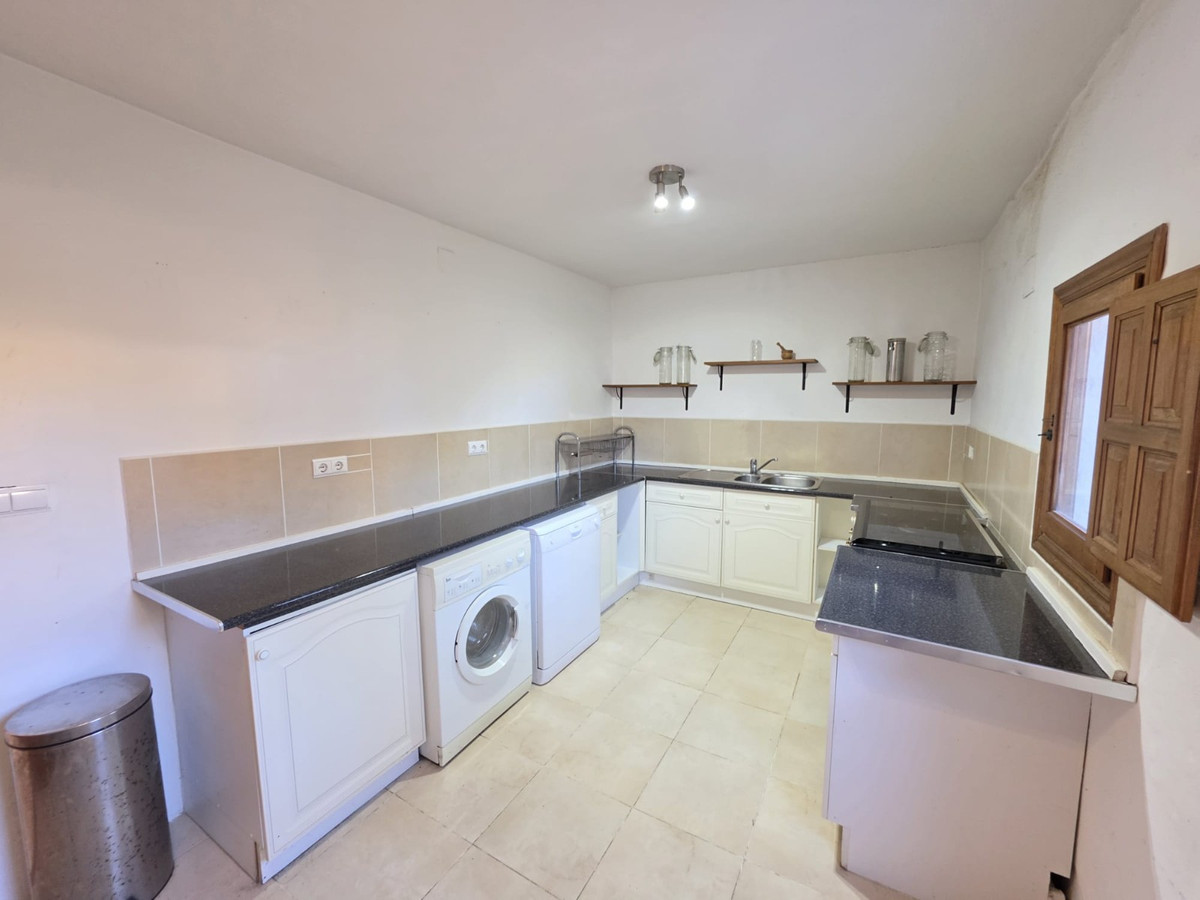 3 Bed Townhouse for sale in Monóvar Costa Blanca, Alicante, Spain