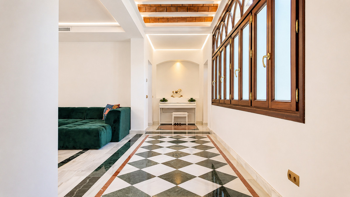 3 Bed Townhouse for sale in The Golden Mile Costa Del Sol, Málaga, Spain
