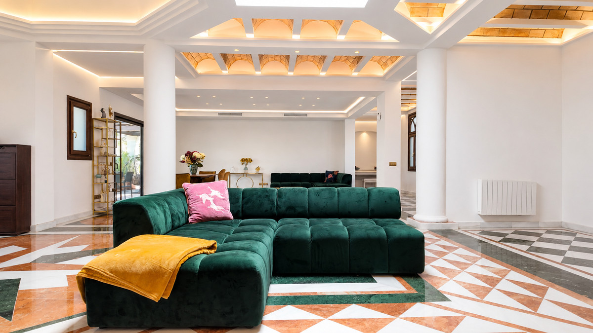 3 Bed Townhouse for sale in The Golden Mile Costa Del Sol, Málaga, Spain