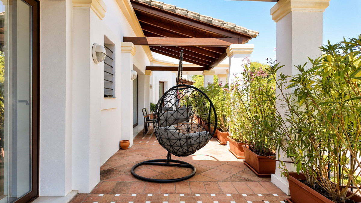 3 Bed Townhouse for sale in The Golden Mile Costa Del Sol, Málaga, Spain