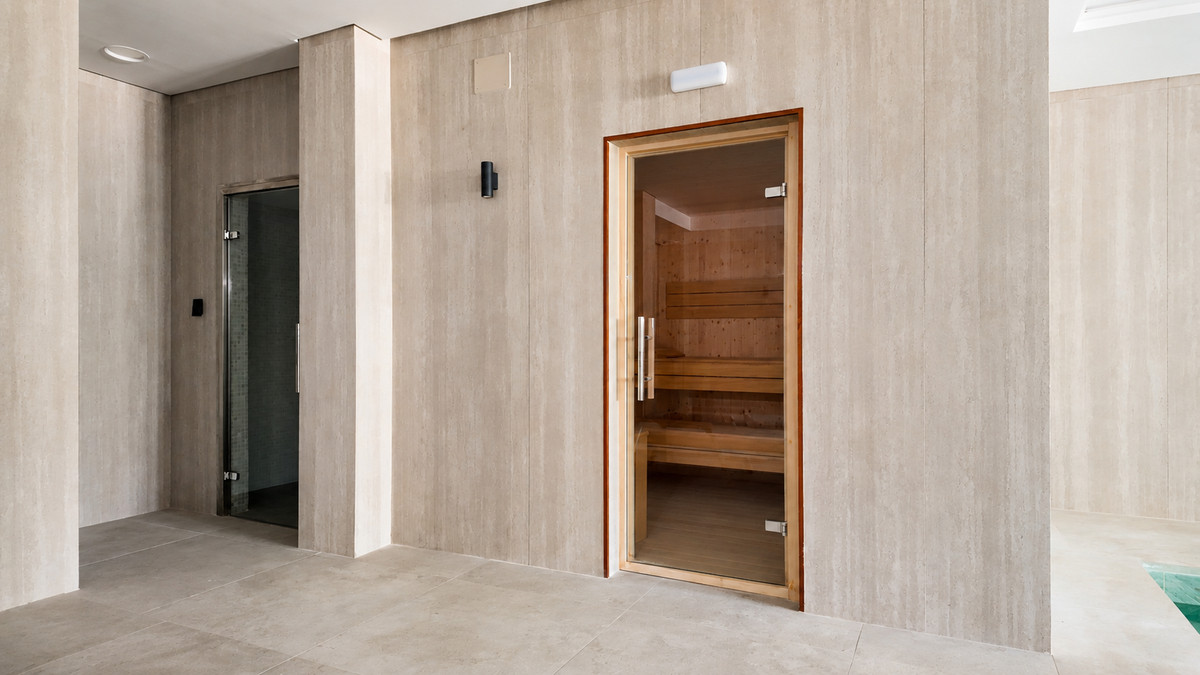 3 Bed Townhouse for sale in The Golden Mile Costa Del Sol, Málaga, Spain