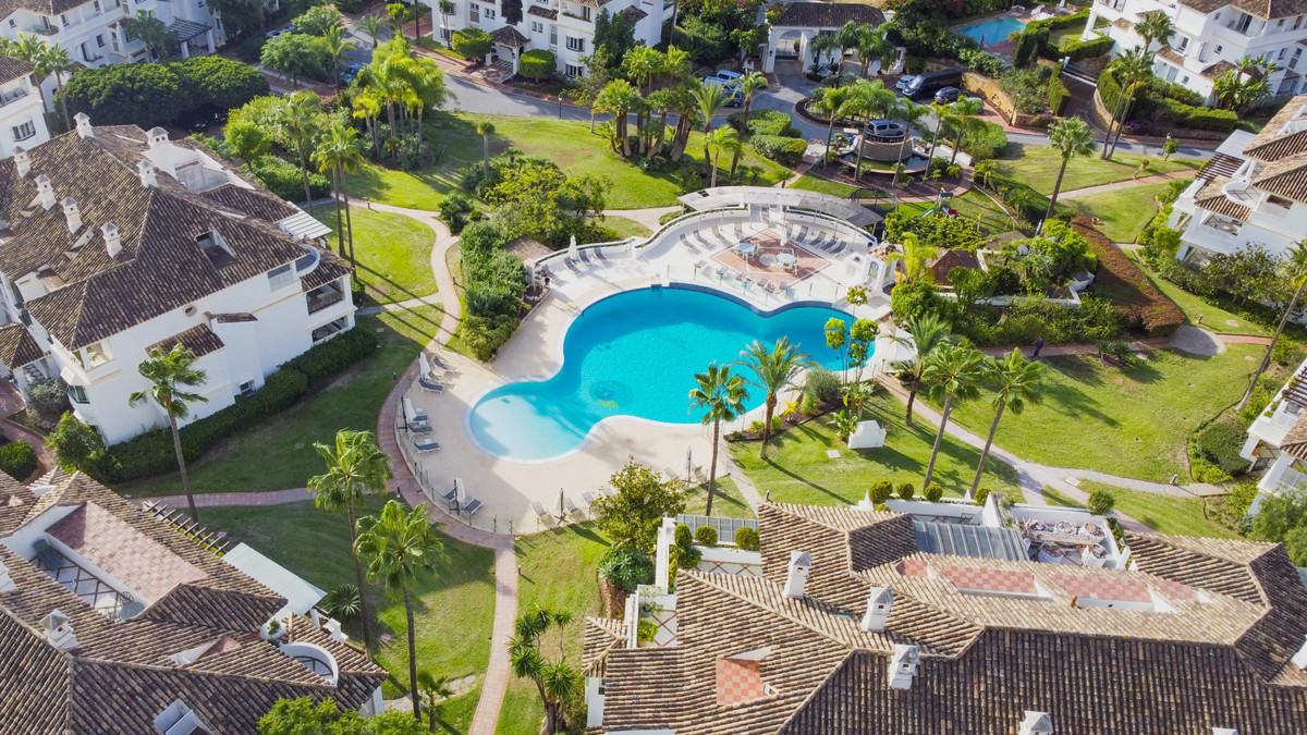 3 Bed Townhouse for sale in The Golden Mile Costa Del Sol, Málaga, Spain