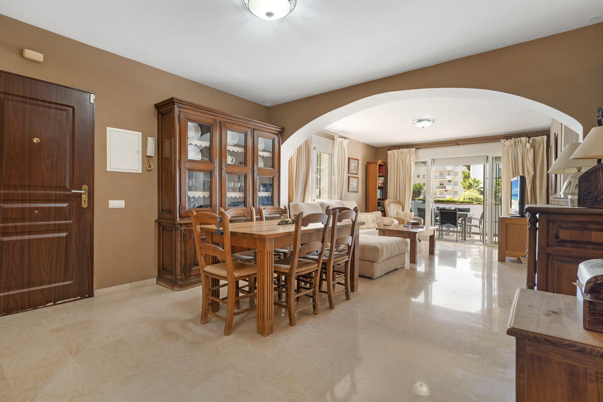 3 Bed Apartment for sale in Nueva Andalucía Costa Del Sol, Málaga, Spain