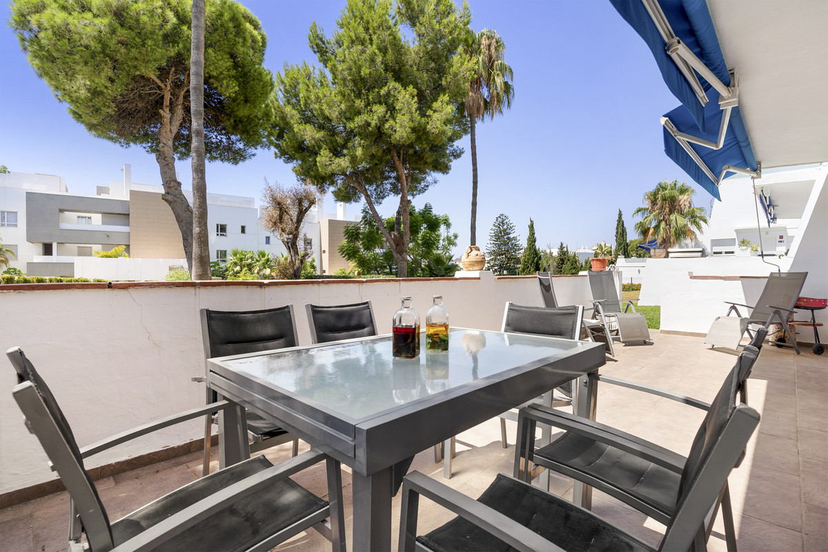 3 Bed Apartment for sale in Nueva Andalucía Costa Del Sol, Málaga, Spain
