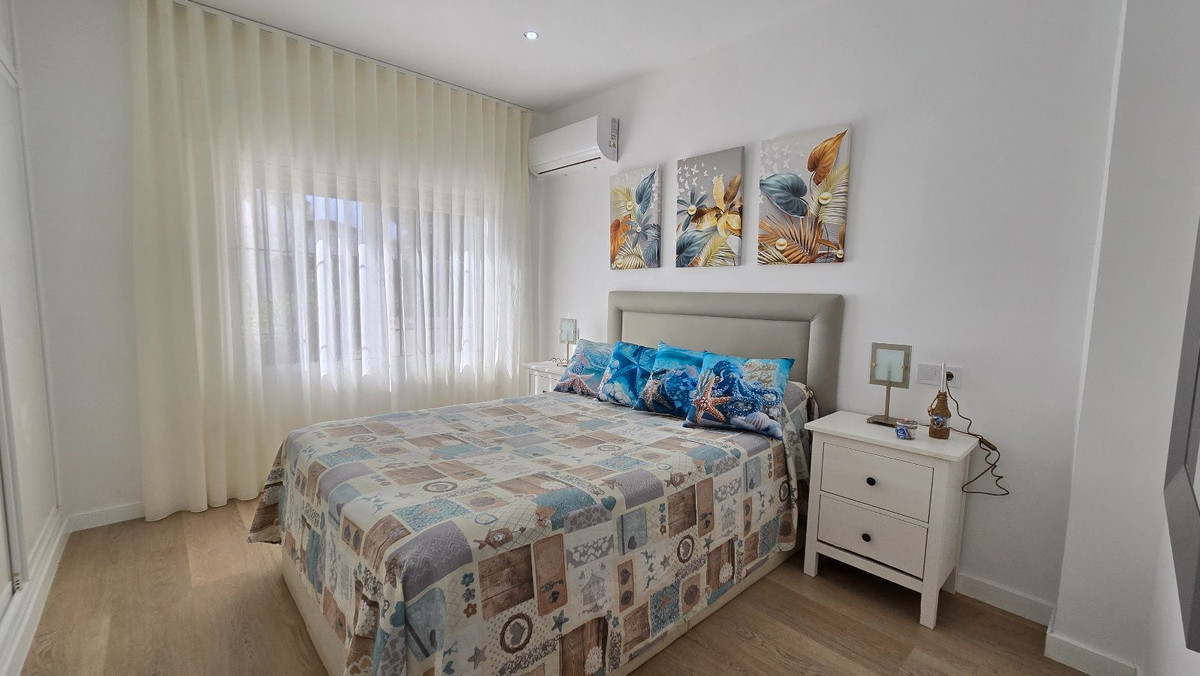 5 Bed Townhouse for sale in Torremolinos Costa Del Sol, Málaga, Spain