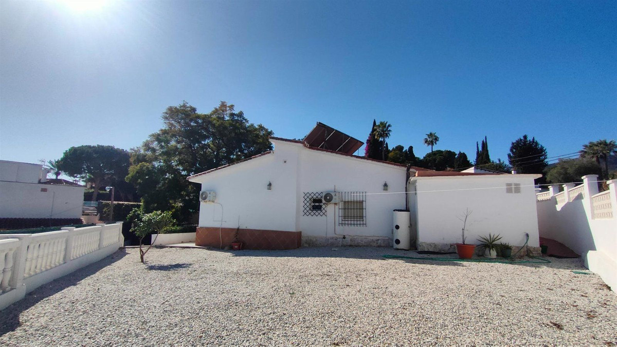 5 Bed Townhouse for sale in Torremolinos Costa Del Sol, Málaga, Spain