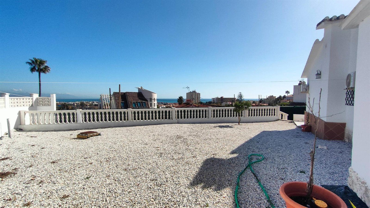 5 Bed Townhouse for sale in Torremolinos Costa Del Sol, Málaga, Spain