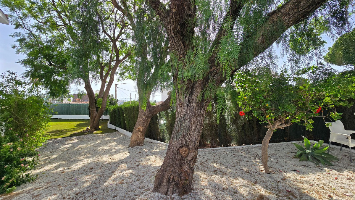 5 Bed Townhouse for sale in Torremolinos Costa Del Sol, Málaga, Spain