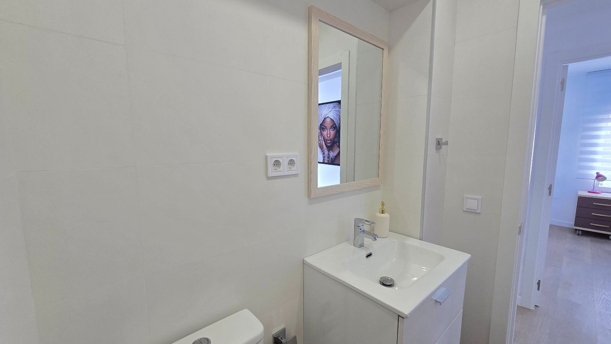 5 Bed Townhouse for sale in Torremolinos Costa Del Sol, Málaga, Spain