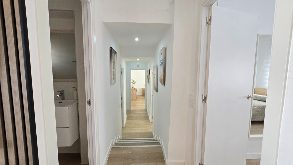 5 Bed Townhouse for sale in Torremolinos Costa Del Sol, Málaga, Spain