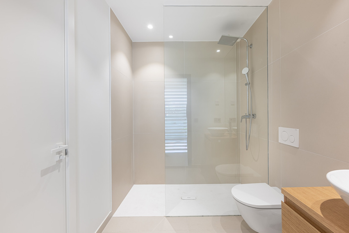 3 Bed Apartment for sale in Fuengirola Costa Del Sol, Málaga, Spain
