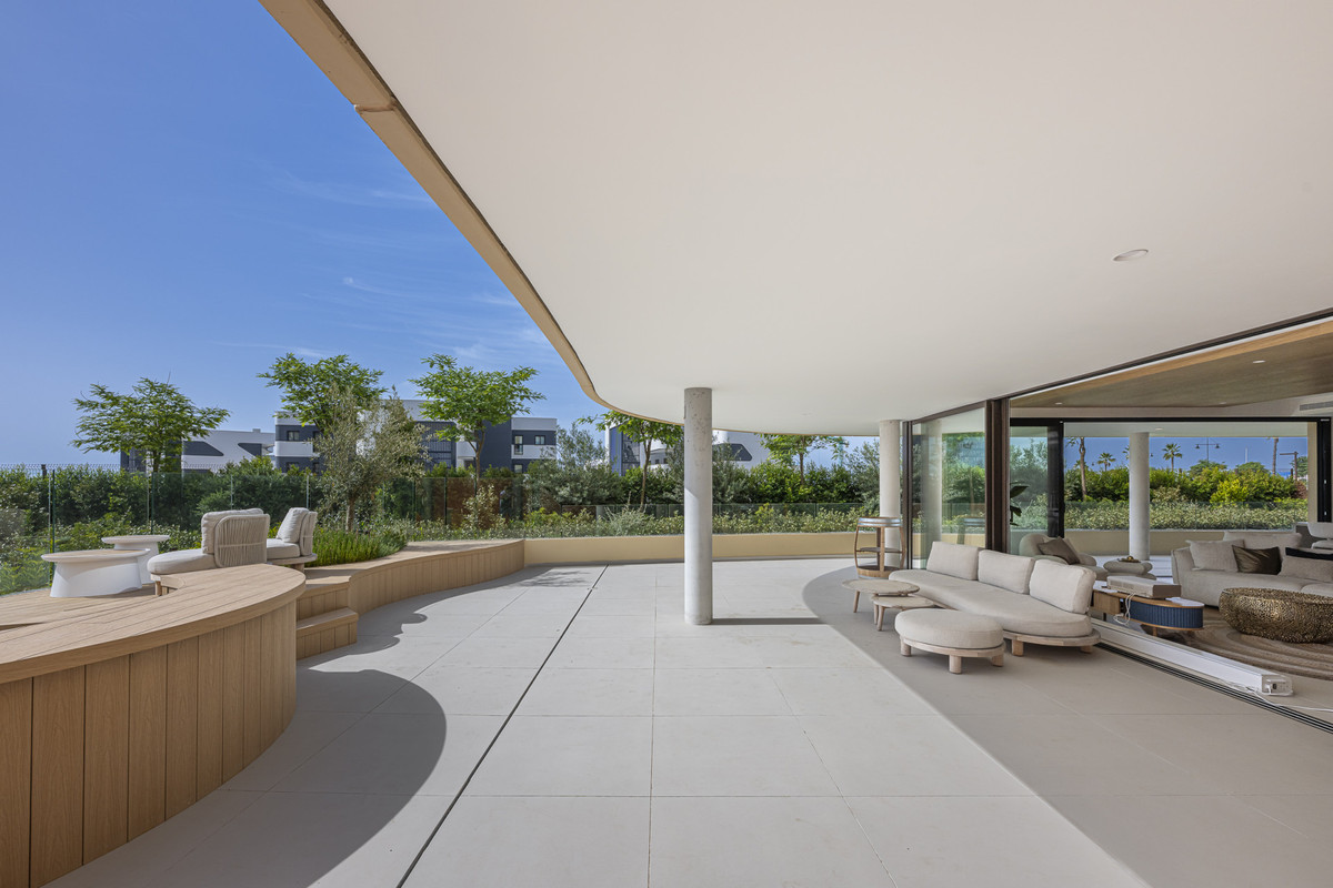 3 Bed Apartment for sale in Fuengirola Costa Del Sol, Málaga, Spain