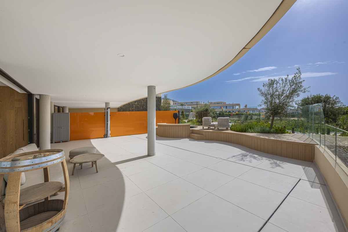 3 Bed Apartment for sale in Fuengirola Costa Del Sol, Málaga, Spain