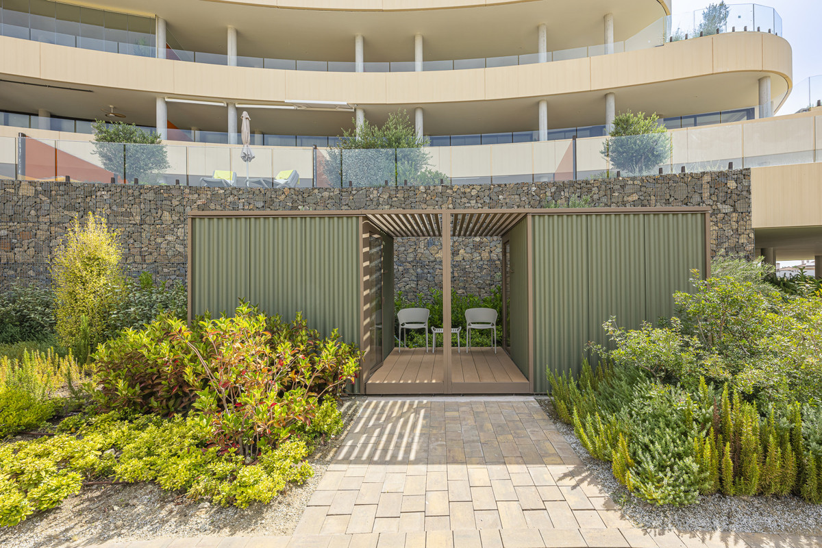 3 Bed Apartment for sale in Fuengirola Costa Del Sol, Málaga, Spain