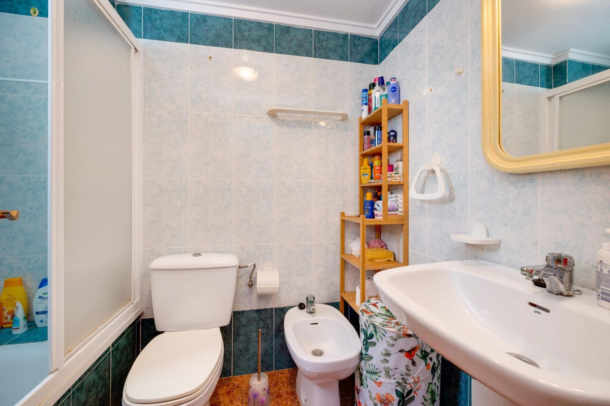 2 Bed Apartment for sale in Torrevieja Costa Blanca, Alicante, Spain