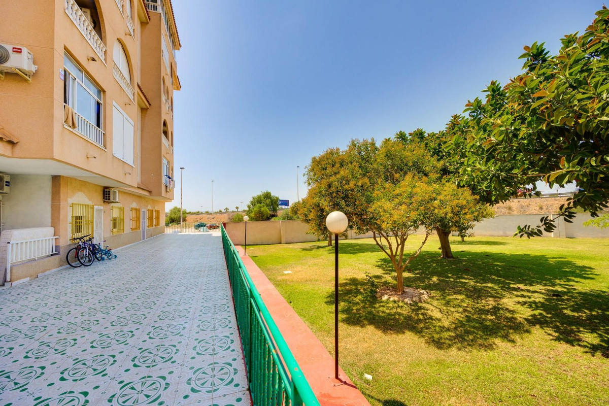 2 Bed Apartment for sale in Torrevieja Costa Blanca, Alicante, Spain