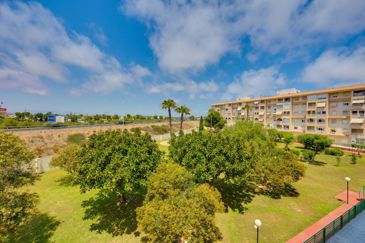 2 Bed Apartment for sale in Torrevieja Costa Blanca, Alicante, Spain