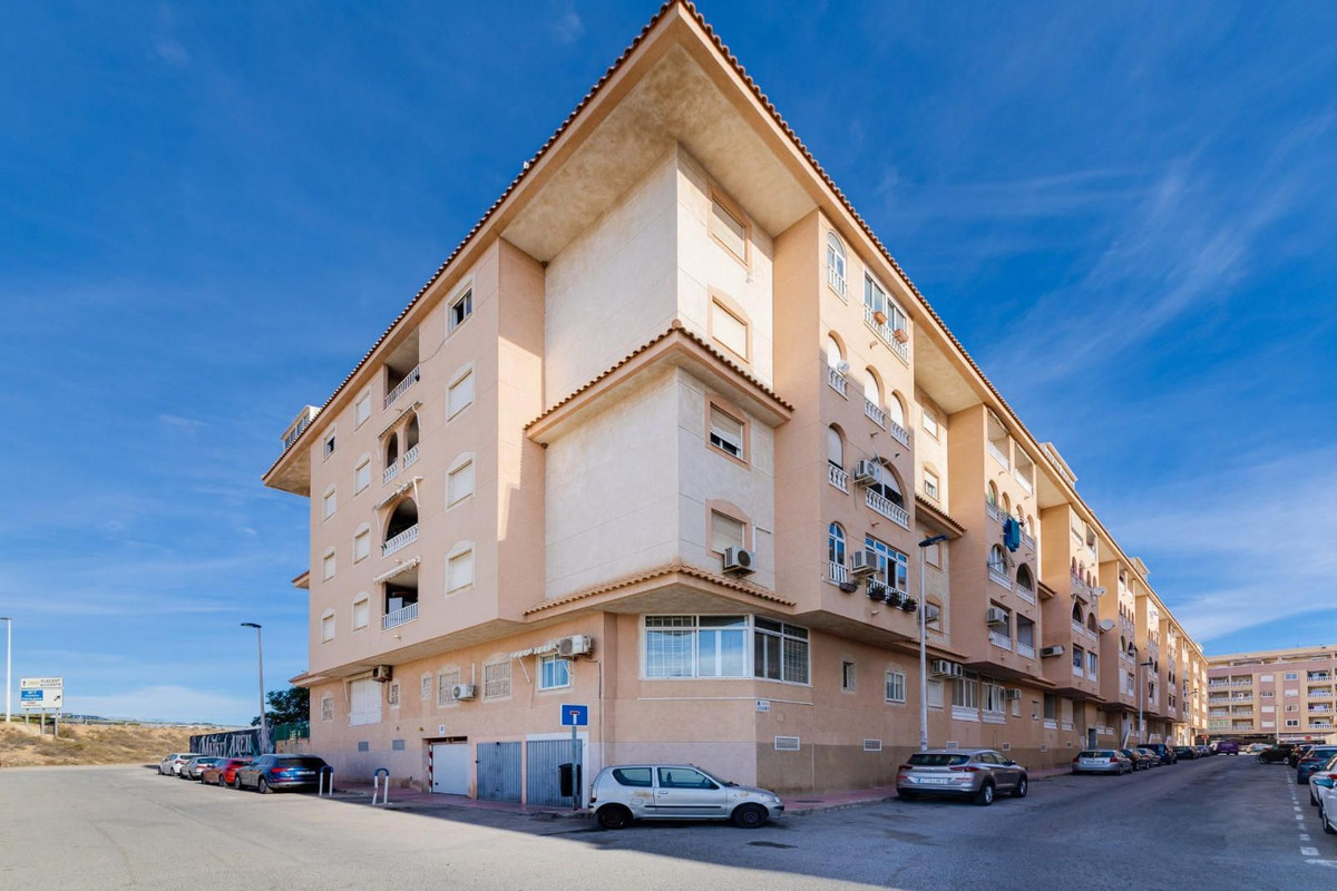 2 Bed Apartment for sale in Torrevieja Costa Blanca, Alicante, Spain