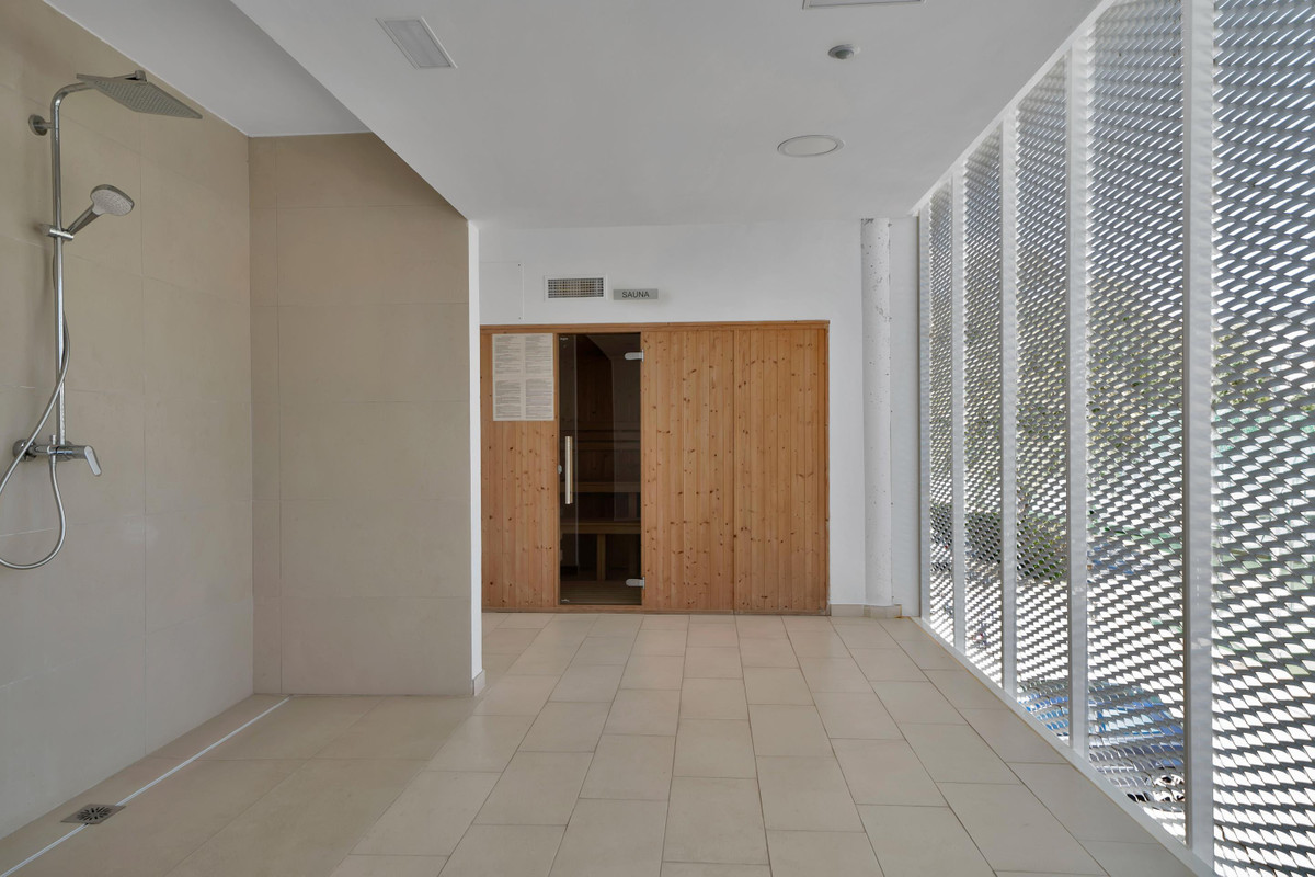 Se vende Apartamento Planta Baja de 2 dormitorios en Costa Del Sol, Málaga, España