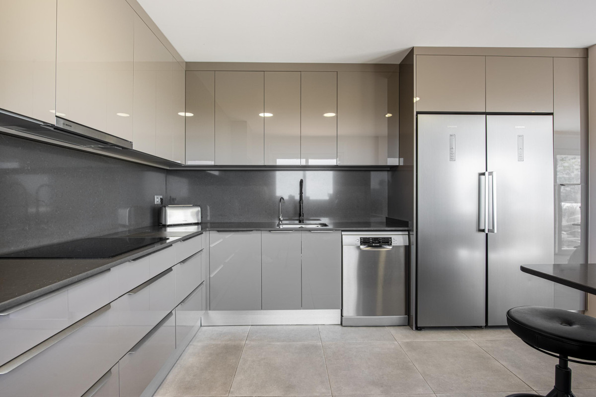 Se vende Apartamento Planta Media de 2 dormitorios en Costa Del Sol, Málaga, España