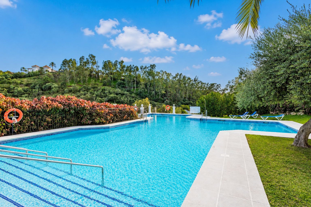 Se vende Apartamento Planta Media de 2 dormitorios en Costa Del Sol, Málaga, España
