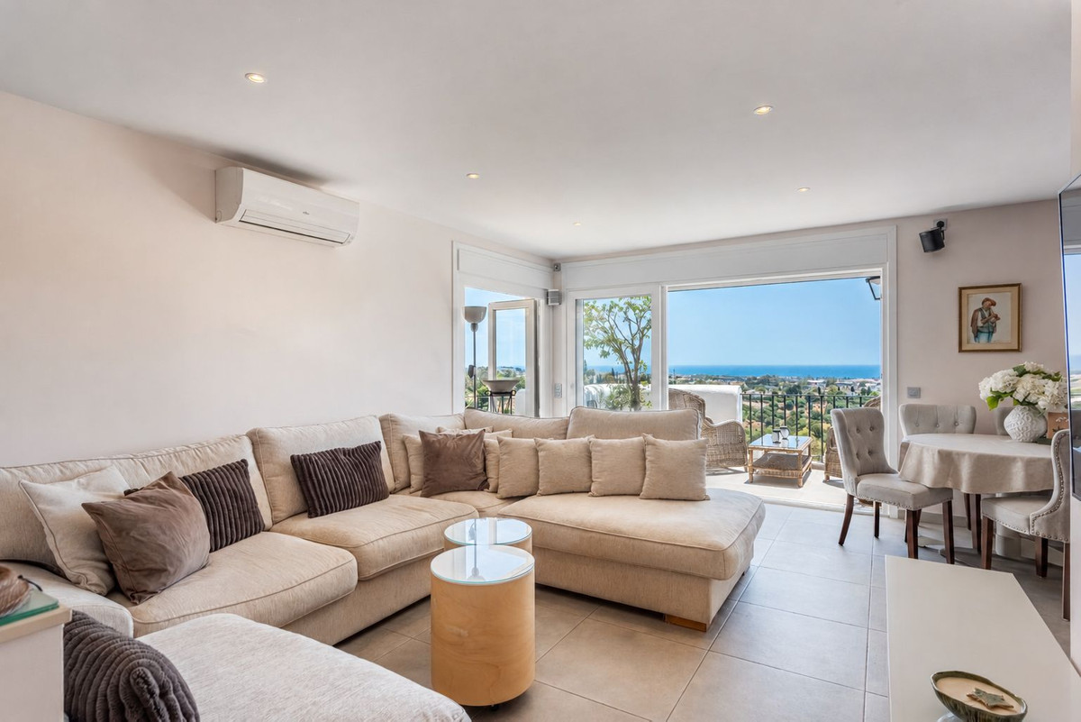 Se vende Apartamento Planta Media de 2 dormitorios en Costa Del Sol, Málaga, España